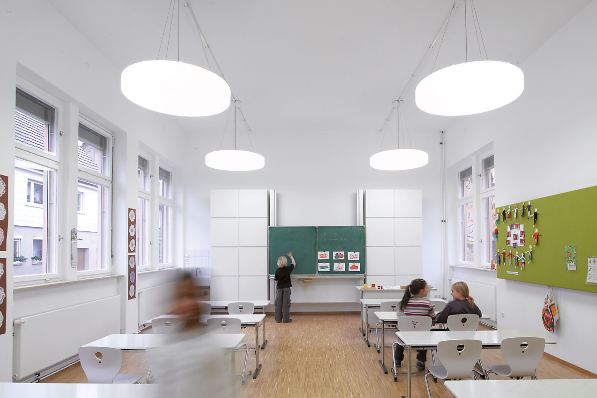 Coherent lighting design in a school