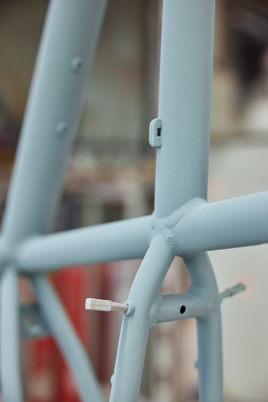 The longevity of the products is a firm part of what makes PUKY who they are. The aluminum and steel frames are therefore finished with particularly weather-resistant, color-stable and impact-resistant powder-coated surfaces.&nbsp; Universal Polyester Powder 5940 from Brillux Industrial Coatings meets the high quality criteria.